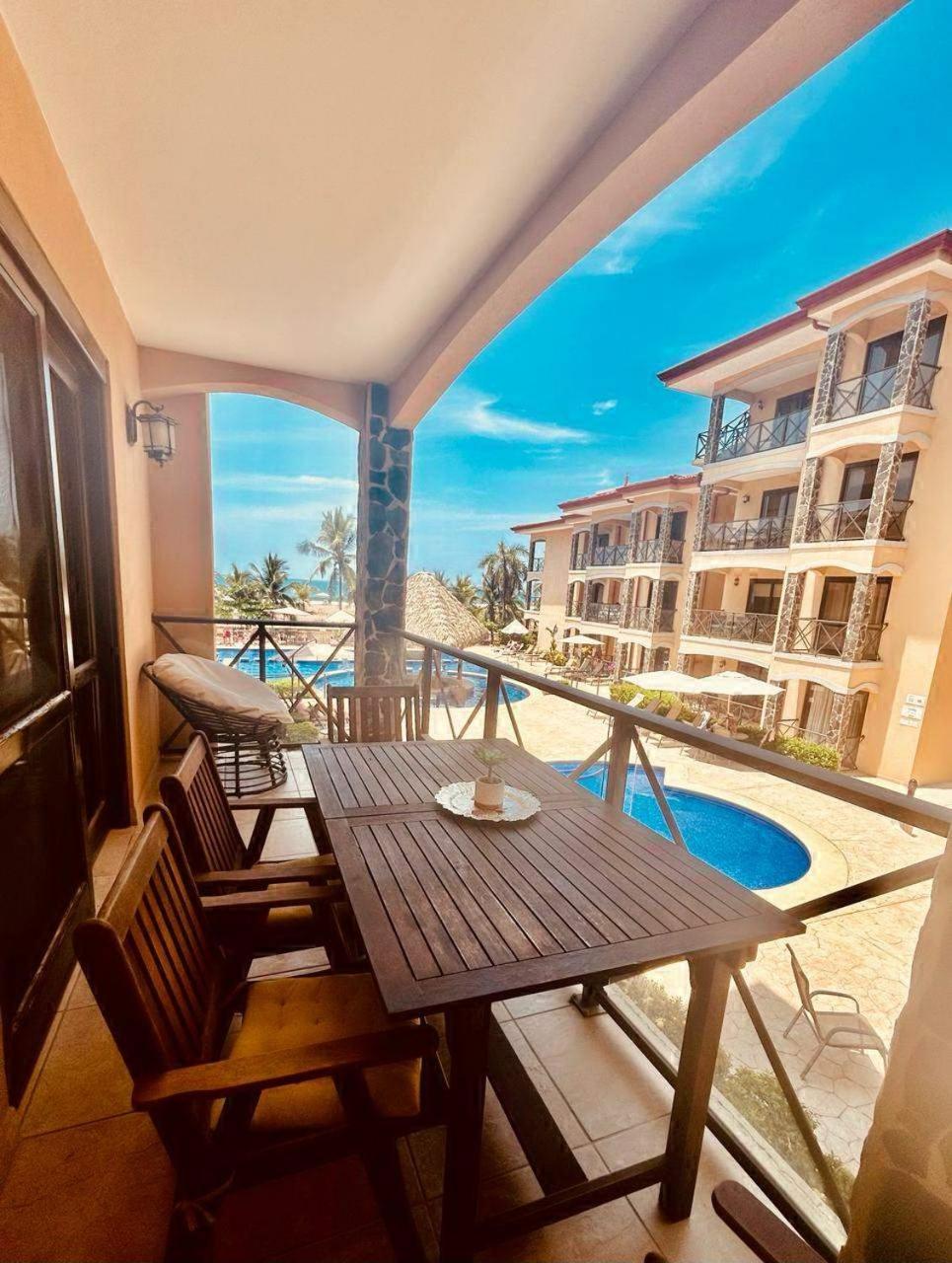 Apartamento De Lujo Las 3 Gotas Jaco, Frente Al Mar Con Vista A La Playa Exterior photo