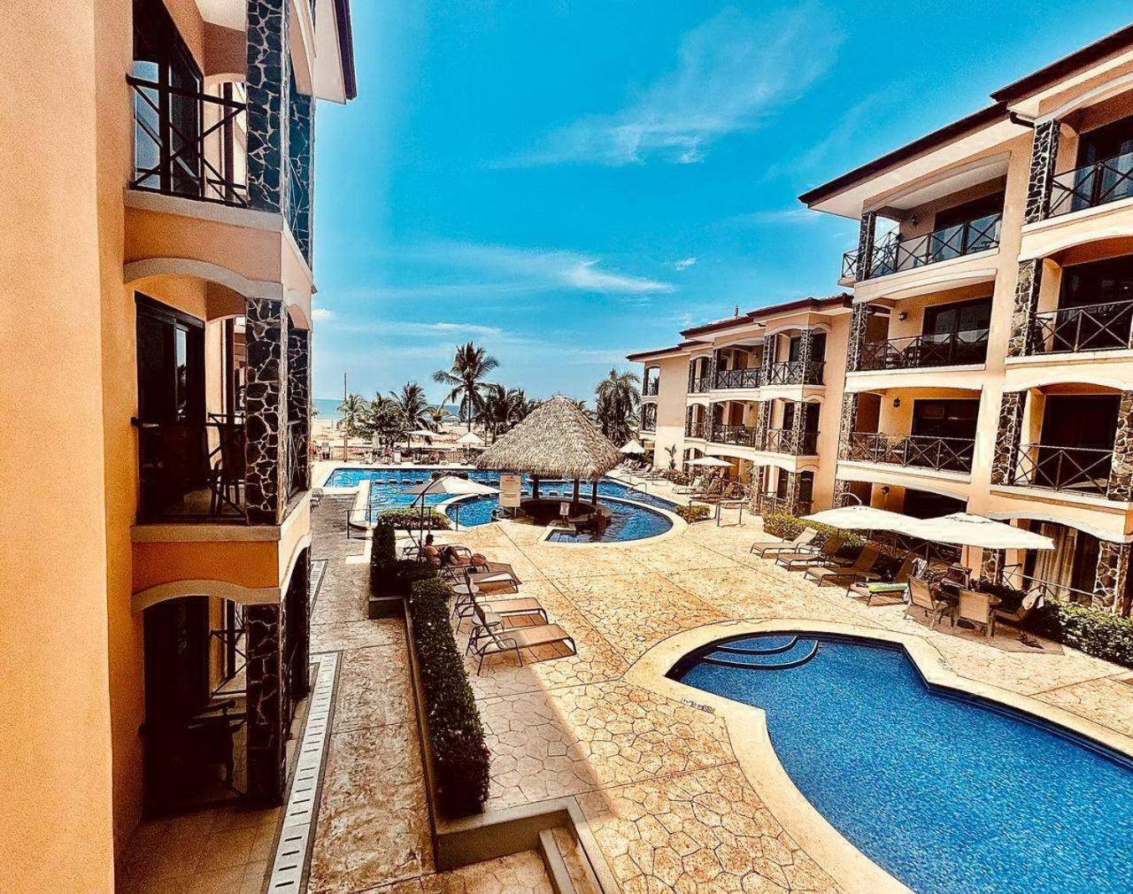Apartamento De Lujo Las 3 Gotas Jaco, Frente Al Mar Con Vista A La Playa Exterior photo